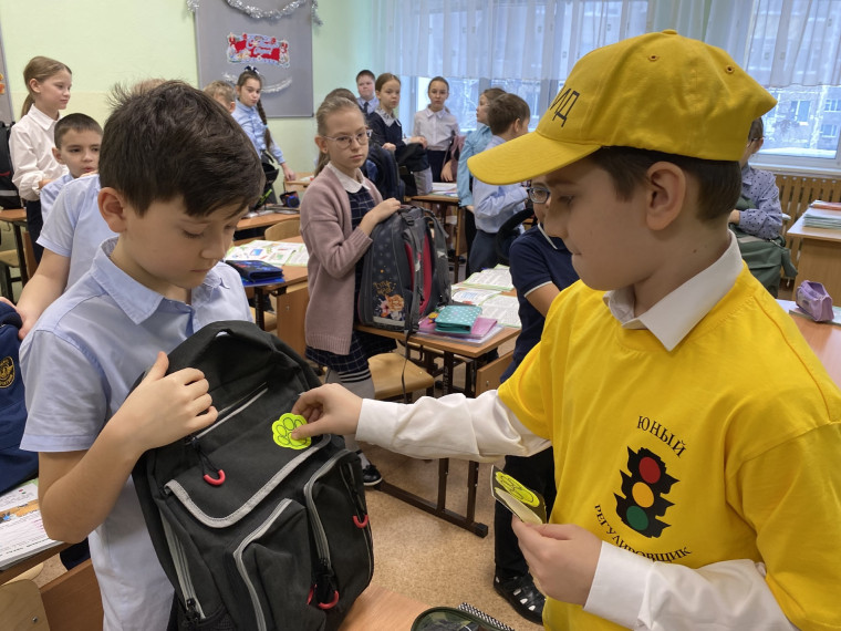 Профилактическая акция "Дорожная безопасность".